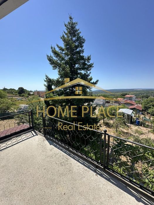 Къща с панорамна гледка в м-ст Боровец ЮГ