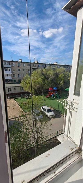 Продам 2х комнатную квартиру 4/5