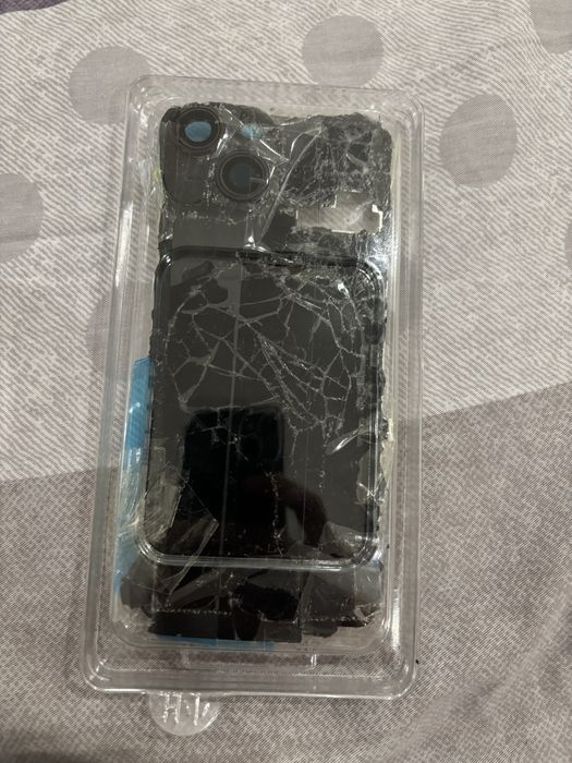 Продам запчасти от iphone 15