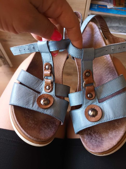 Дамски сандали естествена кожа