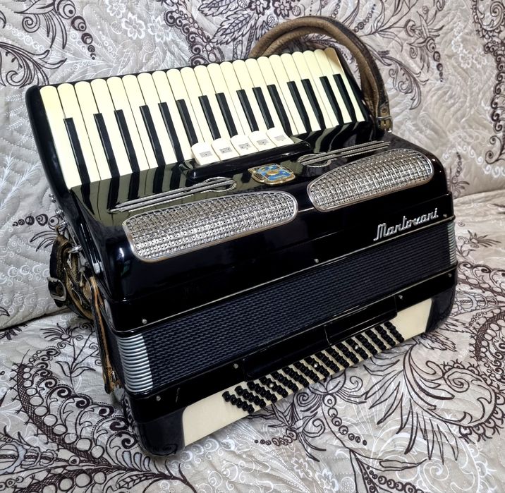 Acordeon Italian Montavani 80 Basi