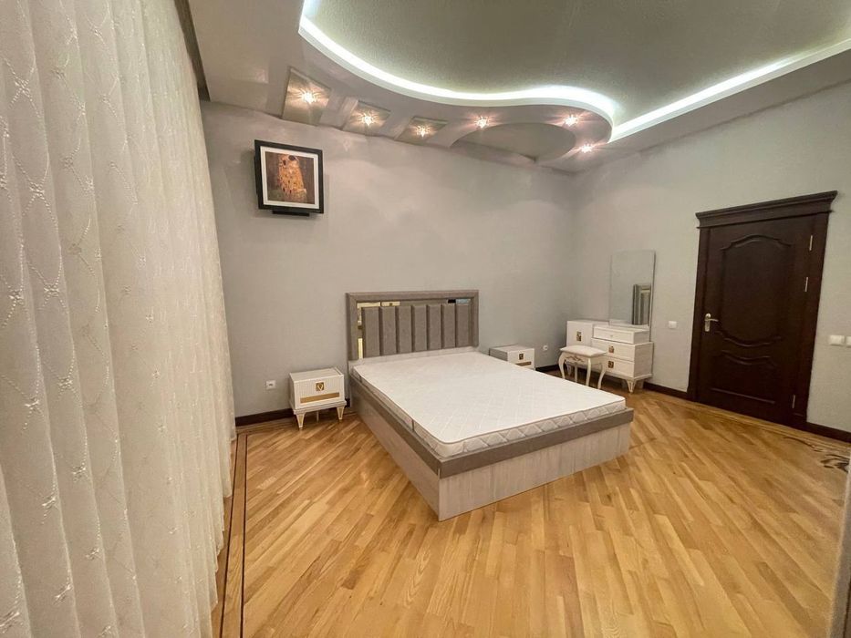 Chorsu Gumda 4xonali kvartira  arendaga beriladi.