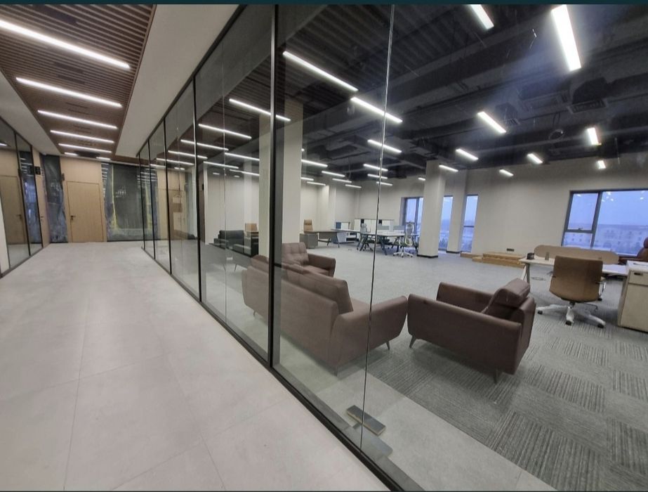 Аренда офиса Бизнесцентр Sapphinur 30 y.e 2м²