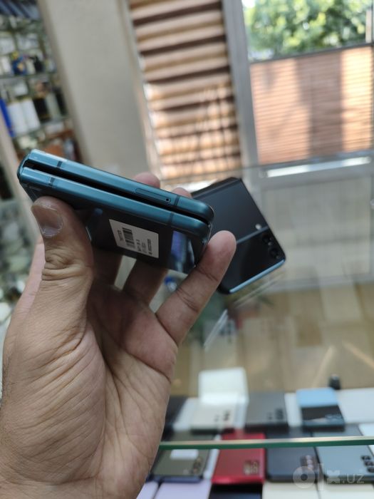 Samsung Flip 3 256GB