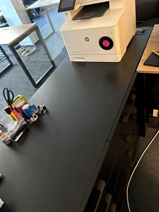 Шкаф за съхранение / офис