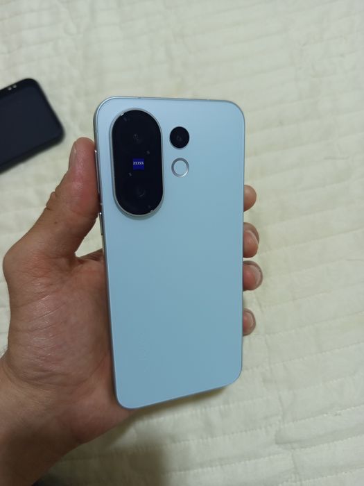 VIVO X200 FE Global versiya