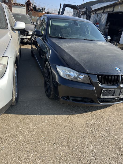Aripa bmw e 90 dezmembrez