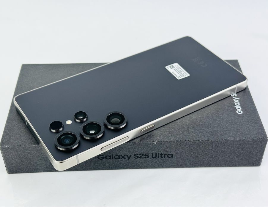 КАТО НОВ! Samsung Galaxy S25 Ultra 5G 512GB 12RAM Black Гаранция!