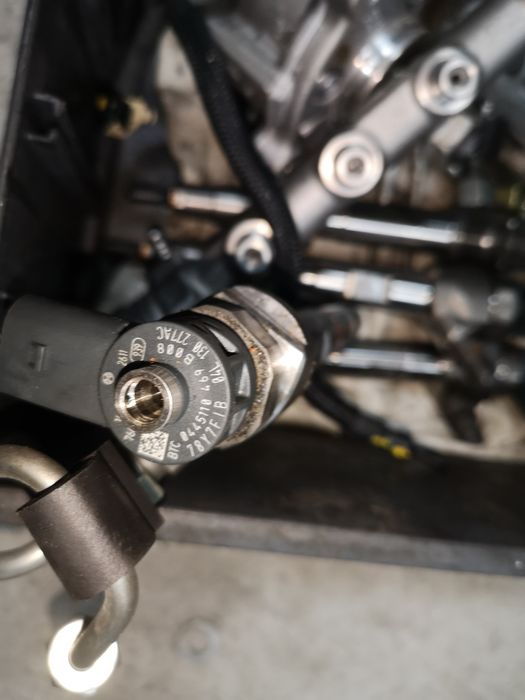 Injector injectoare pompa rampa 2.0 CSU 150 CP A4 B8 A6 4G Q5 8R A5 8T