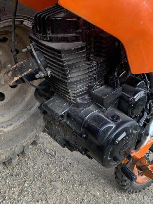 De vanzare cross 150cc