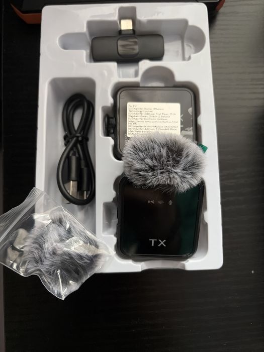 Vând  două lavaliere tip Wireless Microphone  TX