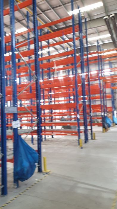 Lichidare de stoc la rafturi metalice profesionale pentru depozitare l