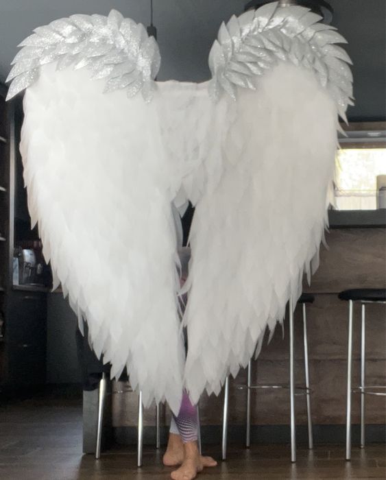 Ангелски криле,ралични модели! За танцувНе,за фотосесии,за декорация!