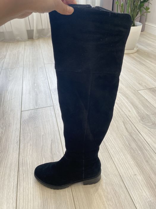 Продам зимние сапоги ботфорты