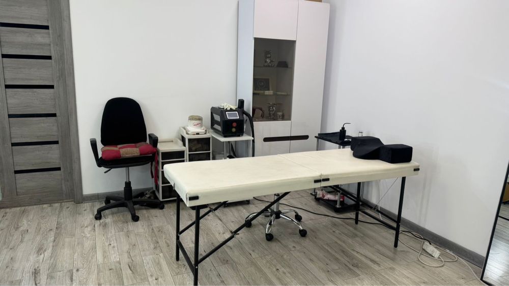 Сдается рабочее место готовое с кушеткой