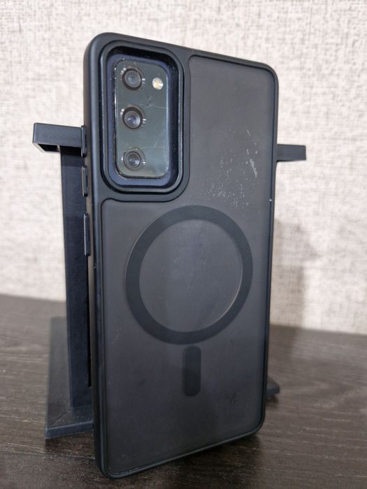 Продам Samsung S20 FE