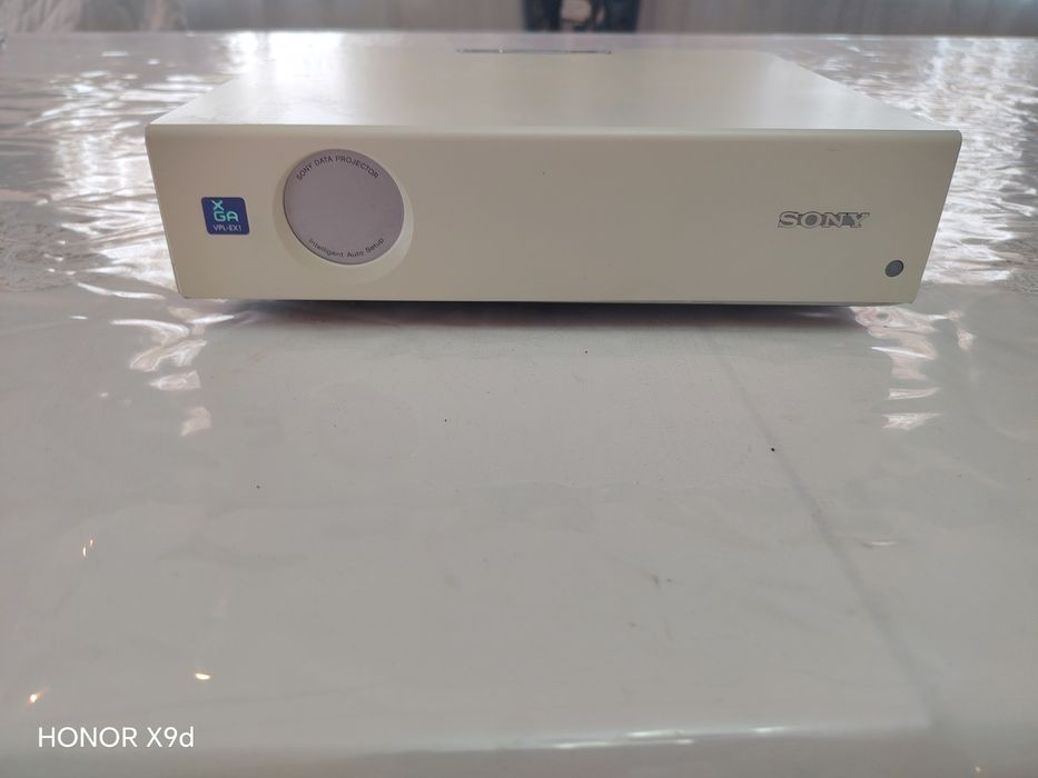 продам проектор SONY
