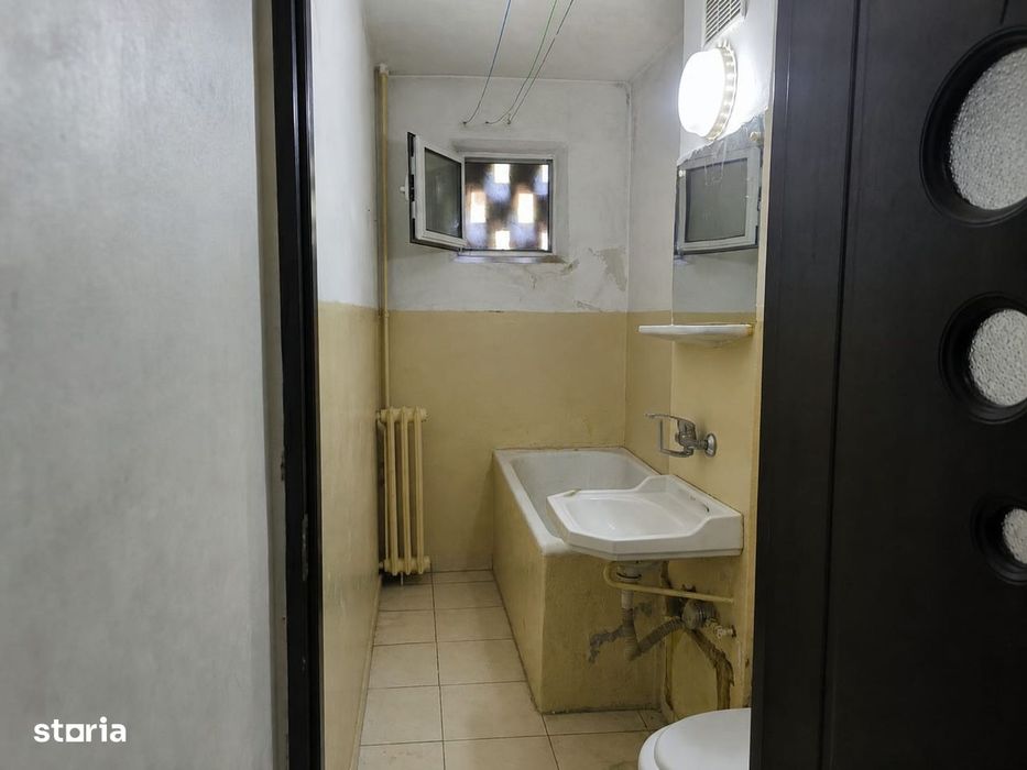 Malu Rosu(Rasnovenilor),apartament 2 camere,parter/4,de vanzare