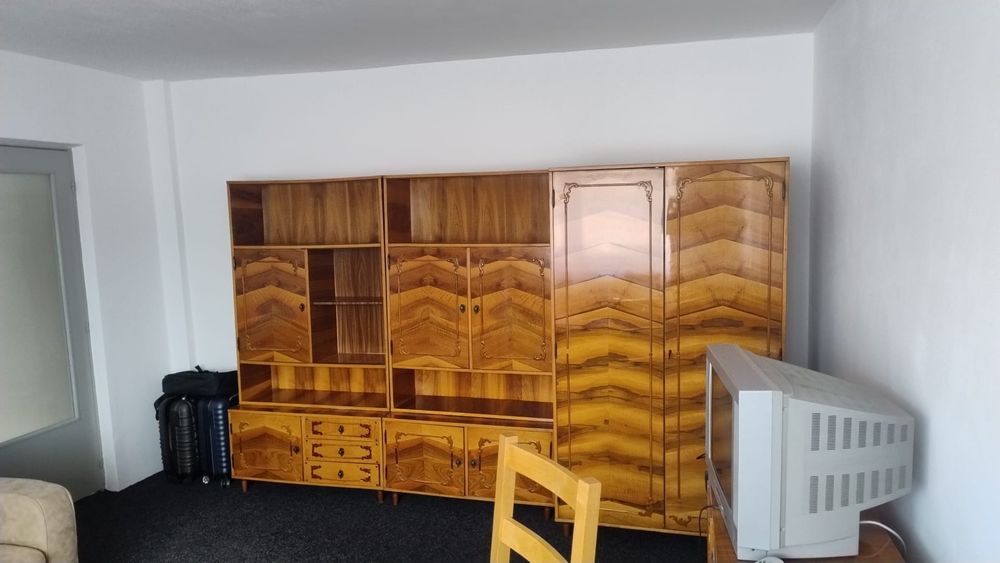 Garsoniera de închiriat