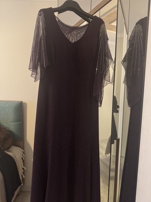 Дълга офицална рокля със камъни