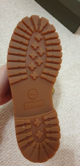 Ghete Timberland, din piele Nabuc