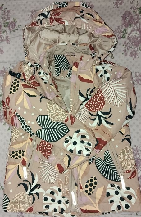 Демисезонная куртка для девочки