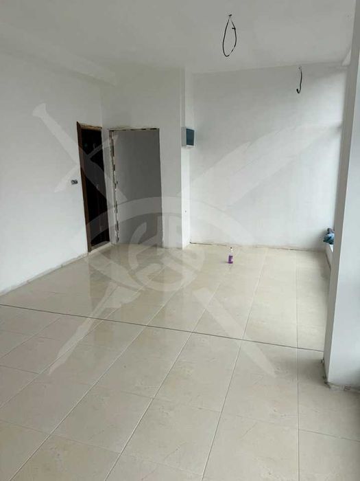 Продава се Тристаен апартамент в Варна, Христо Ботев - 93 кв.м за 878 €/кв.м - Снимка #1