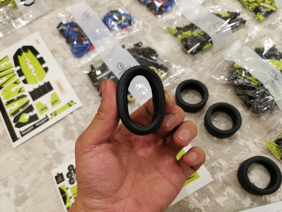 Продам Лего Ламборгини новое Lego