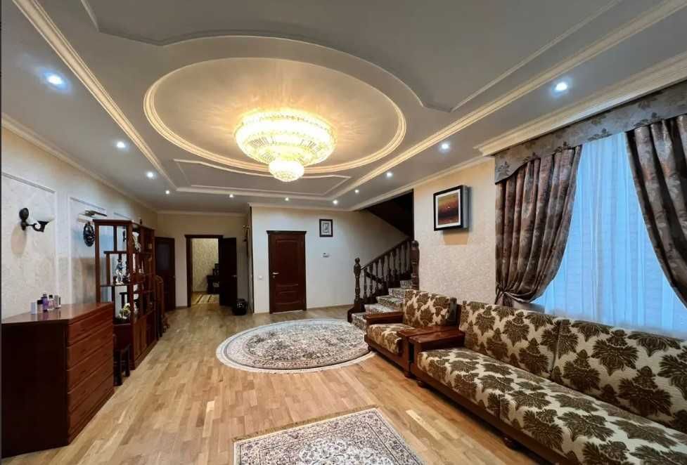 Продается дом в центре г.Караганды!