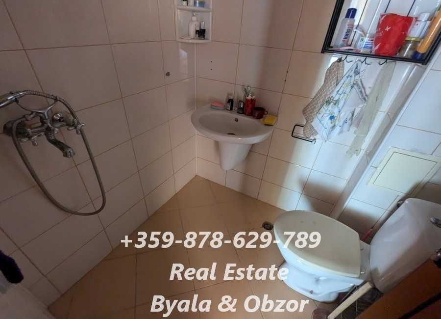 Продава се Тристаен апартамент в Бяла - 100 кв.м за 595 €/кв.м - Снимка #11