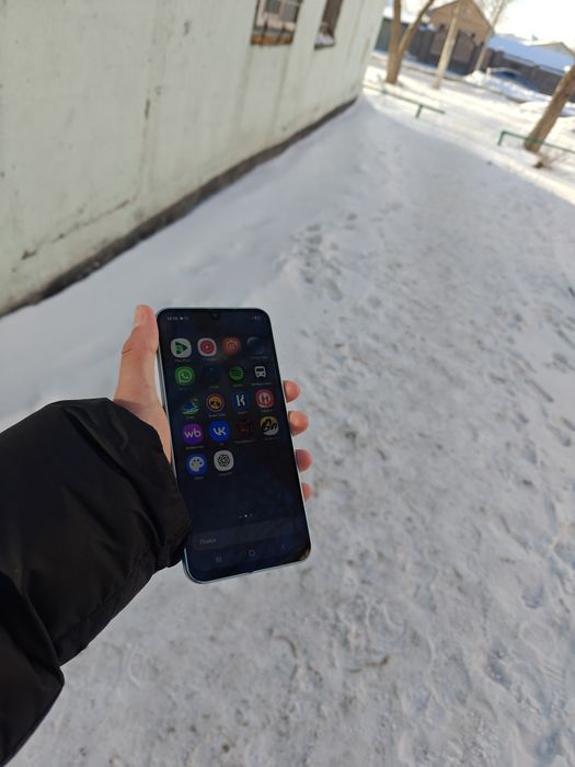 Продам Самсунг а26