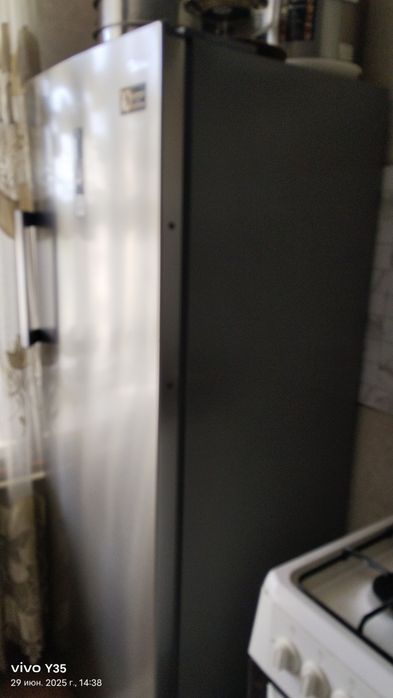 Морозильник на продажу