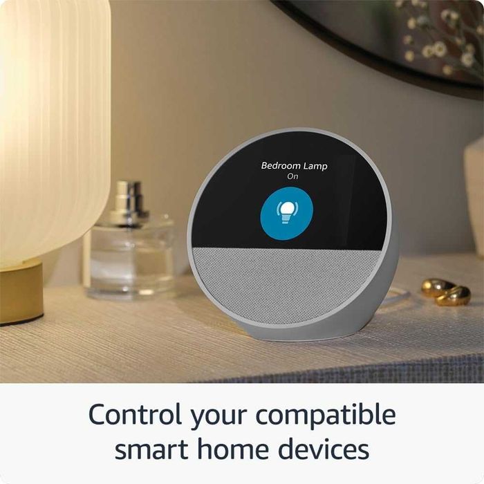 Echo Spot 2024-Smart тонколонка с дисплей и Alexa+ черен цвят/текстура