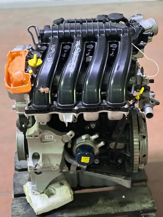 Renault Duster   Nissan Terrano