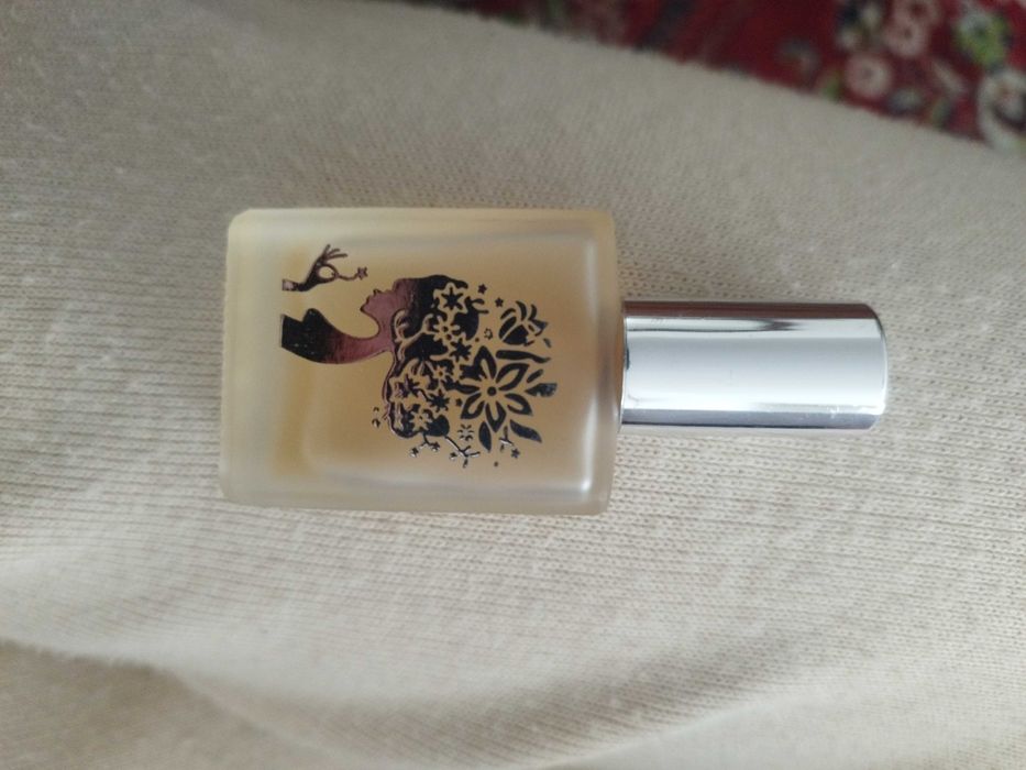 Продаю духи очень вкусо пахнут