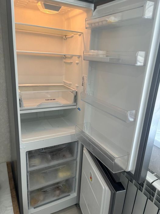 Холодильник Indesit