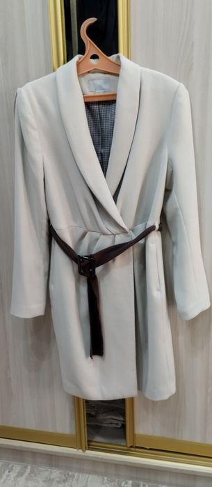 Пальто женское элегантное H&M