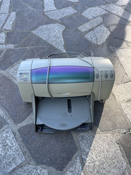 Принтер HP DeskJet 950C
