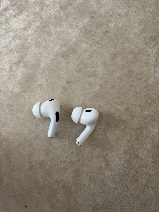 AirPods Pro 2, Generation 2