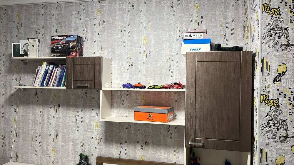 стенка-пенал пристенная