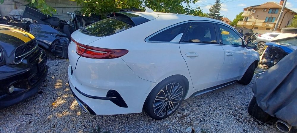 Kia Proceed на части