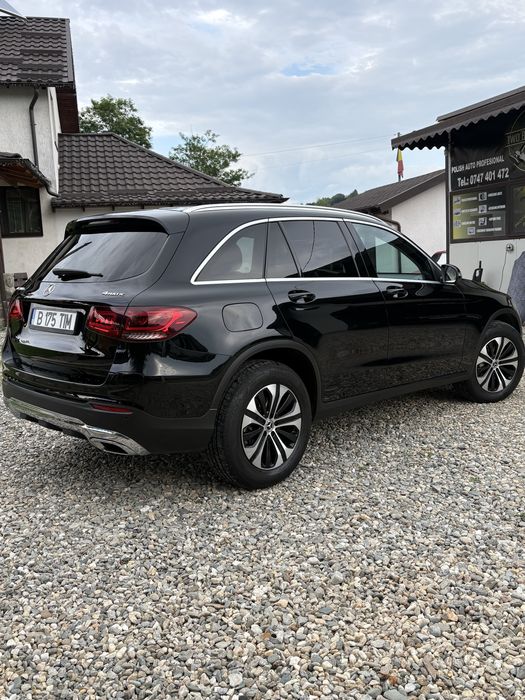 Mercedes-Benz GLC 300e 4MATIC Plug-in Hybrid,306 CP /An 2021