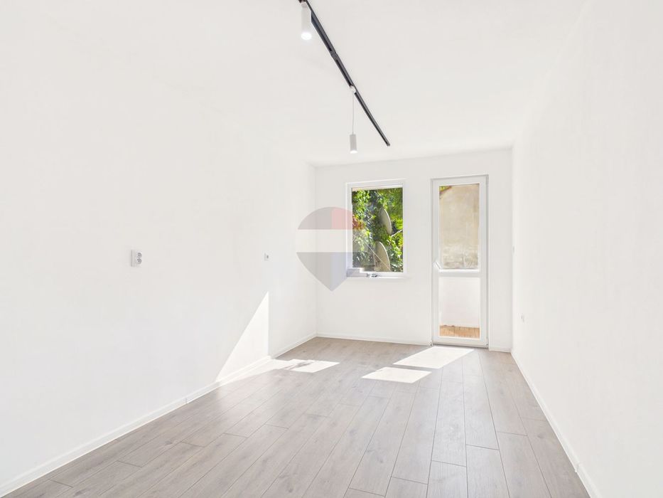 Продава се Двустаен апартамент в Варна, Трошево - 52 кв.м за 2212 €/кв.м - Снимка #2