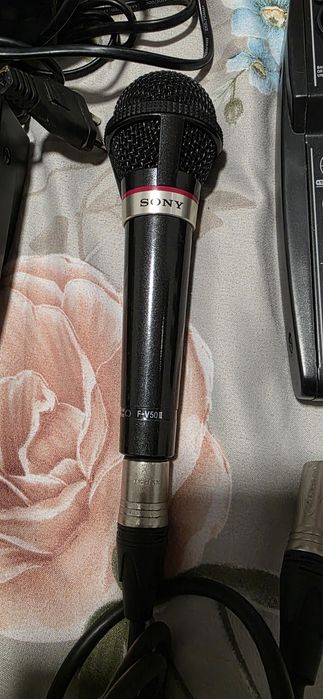 Mixere audio analogice Behringer Xenix 502 si 802 + microfon Sony