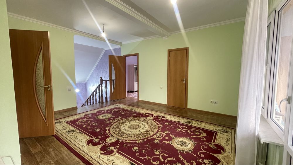 Дом коттедж в долане