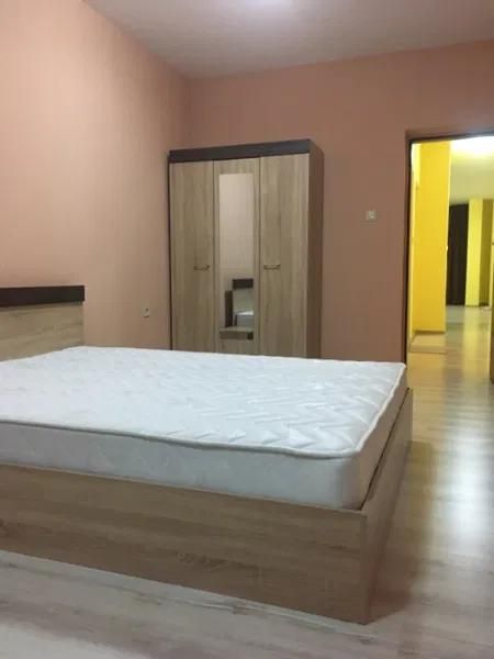 Дава се под наем Двустаен апартамент в Пловдив, Младежки Хълм - 65 кв.м за 490 € - Снимка #13