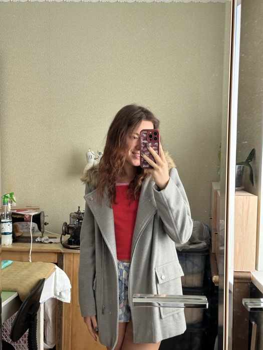 Пальто укороченное с капюшоном