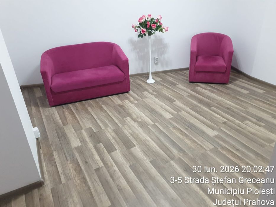 Spaiu birouri ULTRACENTRAL,vedere stradala,,panori luminoase pt logo,,supraf vitrate