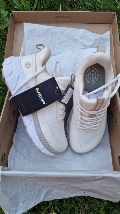 Pantofi sport 42