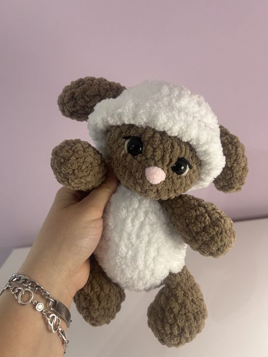 Ръчно плетени плюшени играчки и аксесоари (ключодържатели)